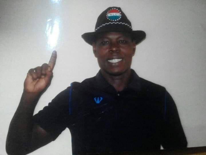 NWF President, Dr Abdul felicitates with Coach Emeka Ajei on his retirement