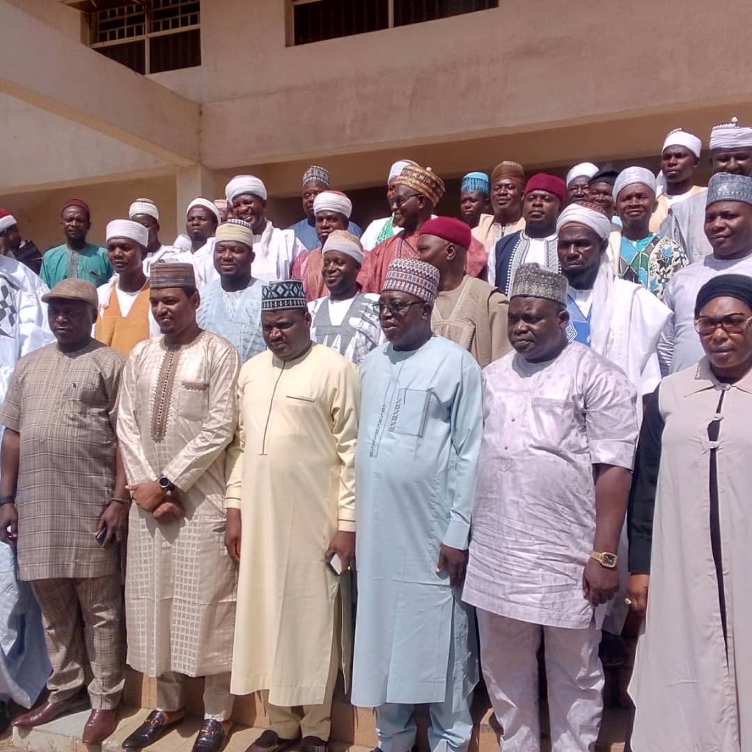 Insecurity: AMAC Chairman meets with village heads