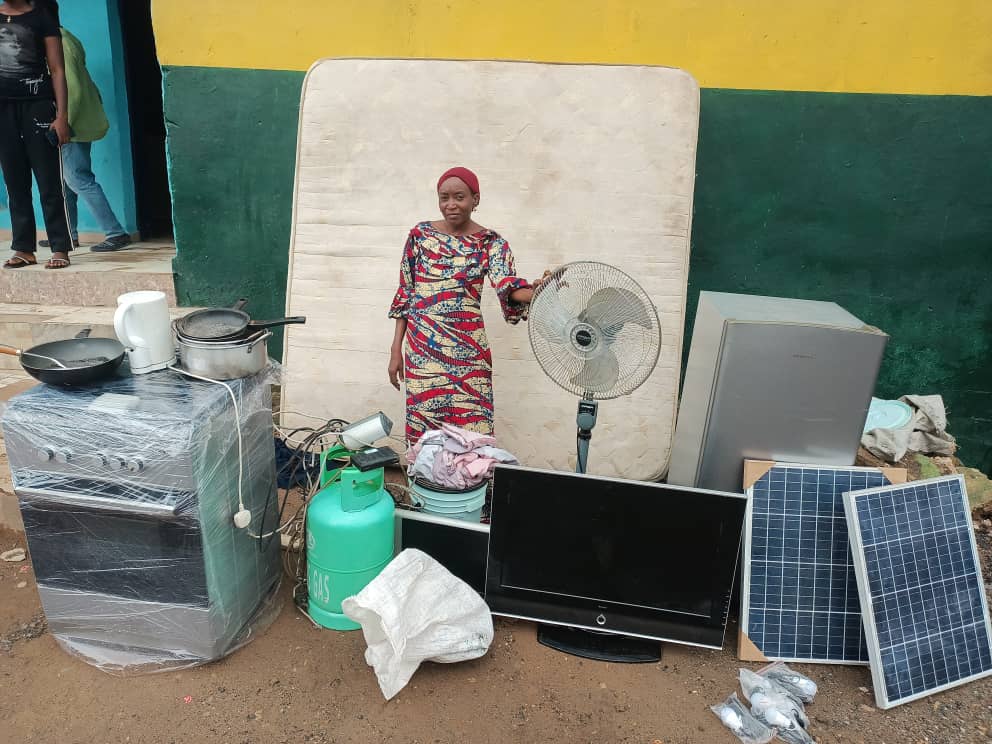 Nasarawa police nabs woman, two children for breaking and theft  …As CP Nadada orders manhunt for other fleeing suspects 