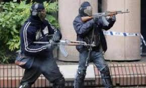 Kurudu residents panic as robbers allegedly write them