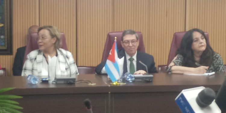 Nigeria Govt, Cuba Sign MoU to Strengthen Bilateral Relations 