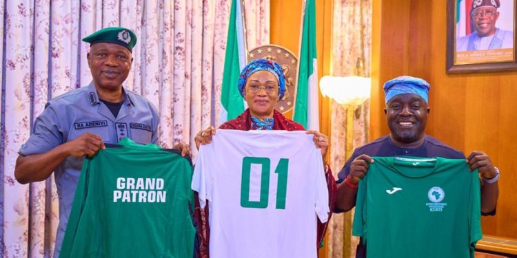 Olopade, NCS Decorate First Lady Oluremi as Grand Patron for Women’s Volleyball Championship