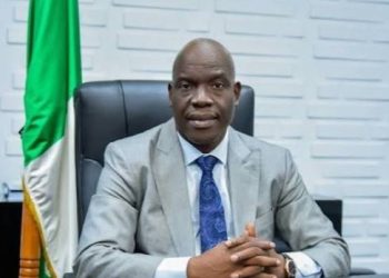 Group Congratulates Komolafe on SERVICOM Leadership Award