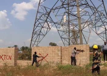 Protection Of Critical Infrastructure: TCN Clears Illegal Structures Close to Tower 31 by Ugwuaji–Makurdi 330kV DC Transmission Line