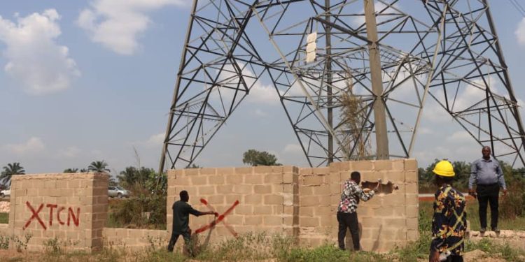 Protection Of Critical Infrastructure: TCN Clears Illegal Structures Close to Tower 31 by Ugwuaji–Makurdi 330kV DC Transmission Line