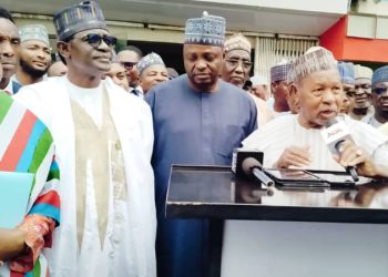 New APC NWC Members Receive Certificates of Return