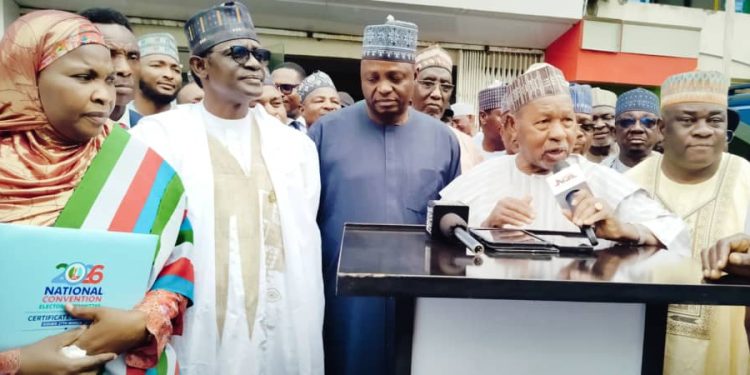 New APC NWC Members Receive Certificates of Return