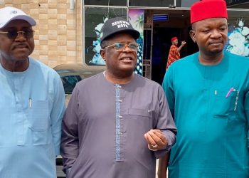Umahi Calls for Unity Among Ebonyi NASS Hopefuls, Sets 95% Vote Target for Tinubu