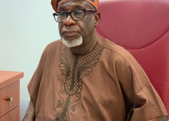 Senator Ngwu Visits TCN’s 9th Mile 132/33kV Transmission Substation